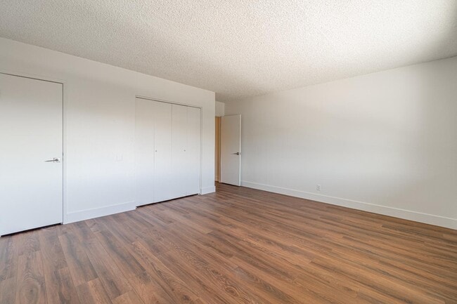 Building Photo - 3260 Gypsum Rd