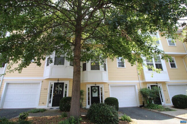 Building Photo - 106 Melbourne Park Circle