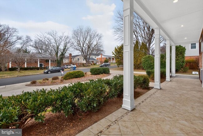 Building Photo - 1605 Mary Ellen Ct