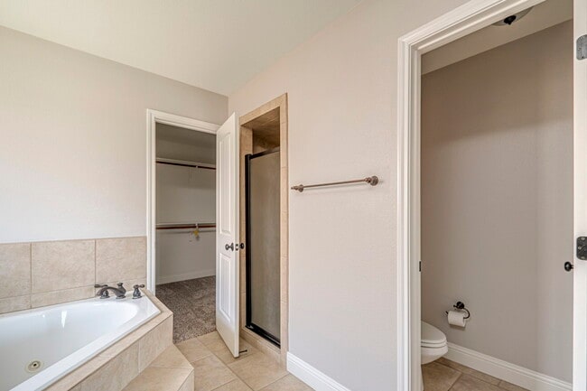 Building Photo - 2903 Savoy Pl