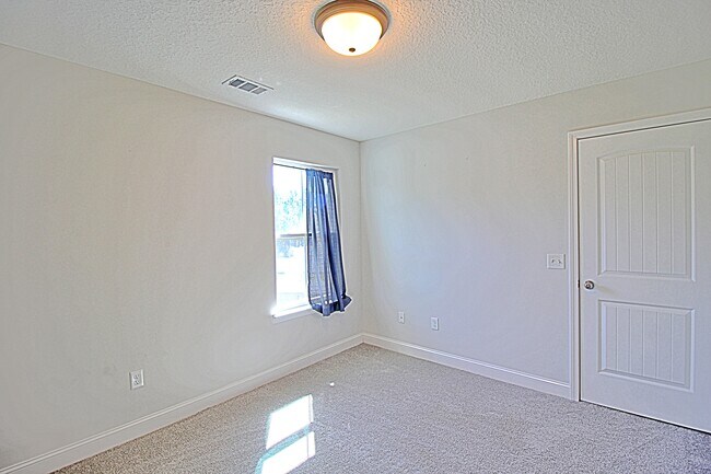Building Photo - 430 Rutledge Dr