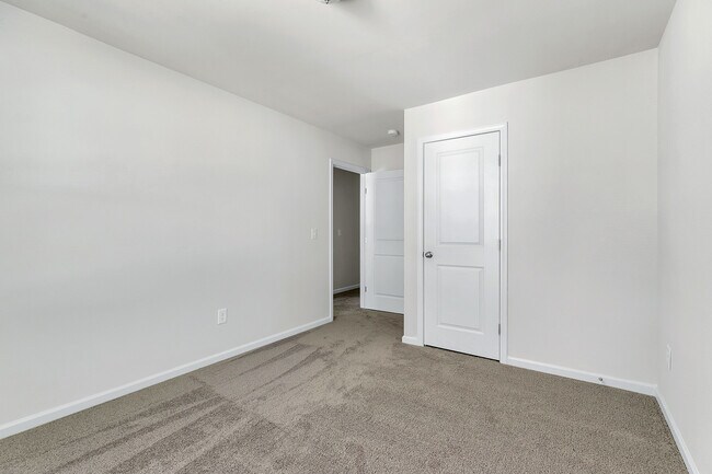 Building Photo - 728 Wayfinder Run