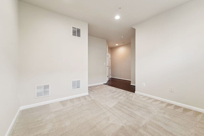 Building Photo - 13706 Petrel St