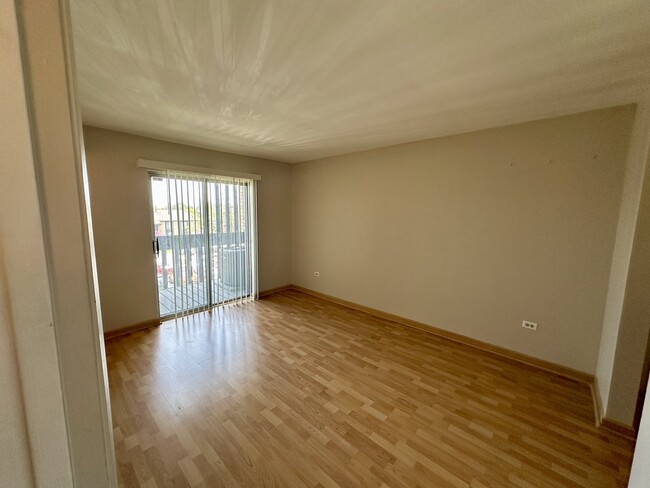Building Photo - 6188 Pinewood Ct