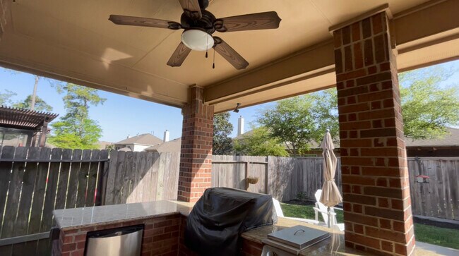 Building Photo - 12643 Jamestown Crossing Ln