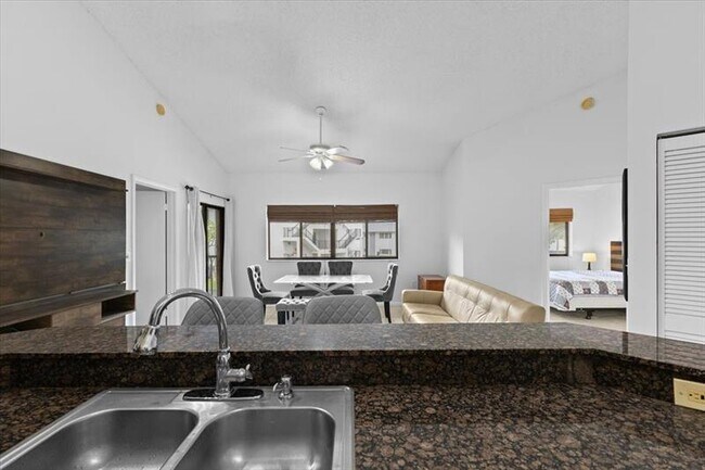 Building Photo - 2445 SW 18th Terrace