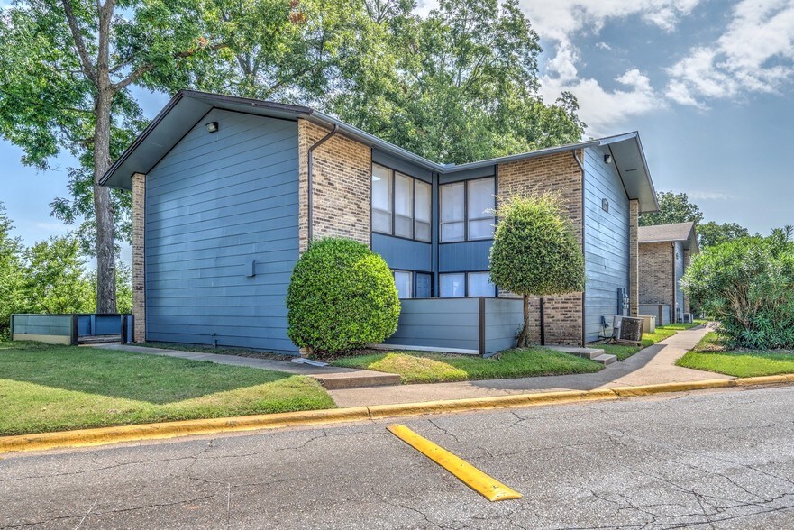 The Jolie of Shreveport Shreveport, LA Apartment Finder