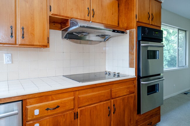 Building Photo - 1170 Tuolumne Ct