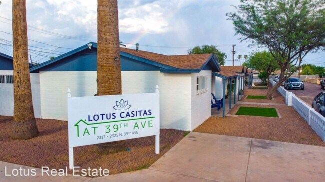 Building Photo - 2 br, 1 bath House - 2323 N 39th Ave.