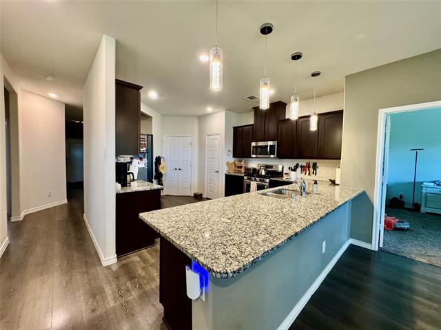 Building Photo - 2369 Rosaline Dr
