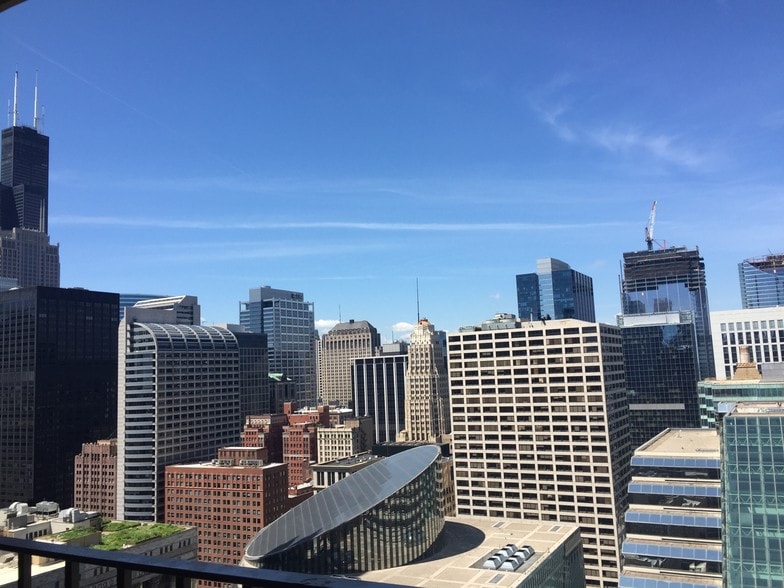 Building Photo - 200 N Dearborn St