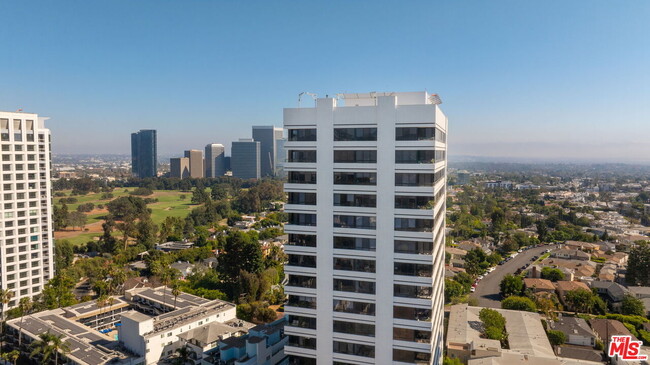 Building Photo - 10350 Wilshire Blvd