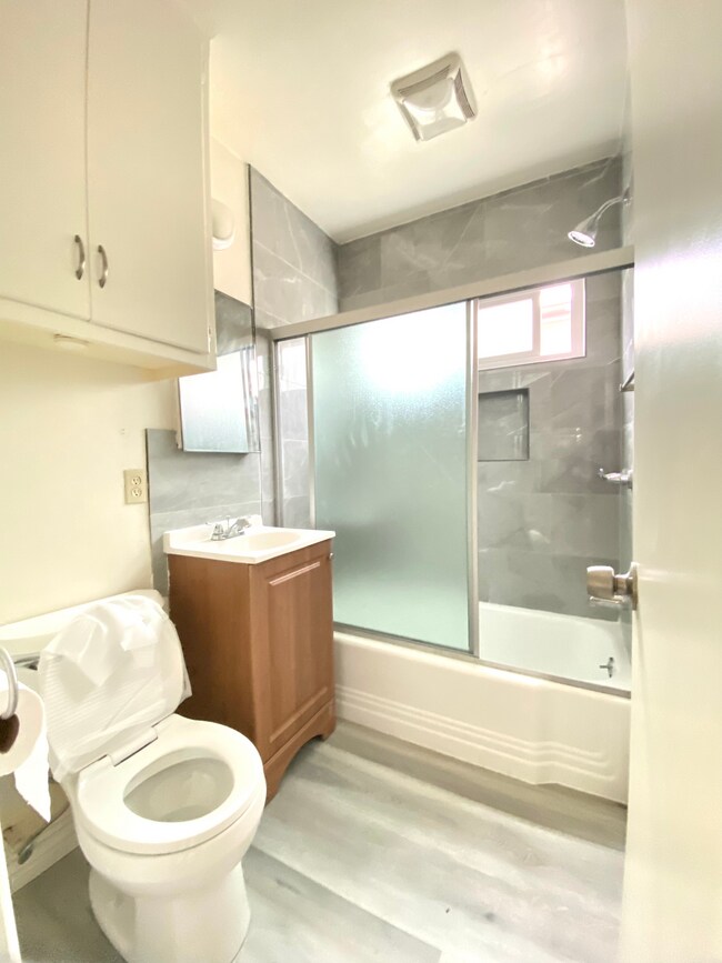 Building Photo - 9107 Cattaraugus Ave