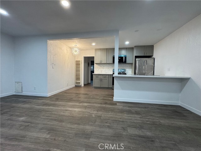 Building Photo - 754 N Shattuck Pl