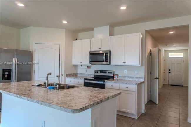 Primary Photo - 2025 Doe Run Dr