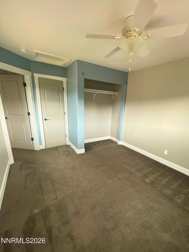 Building Photo - 2205 Stowe Dr
