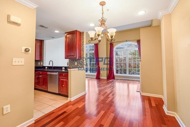 Building Photo - 117 Donato Cir