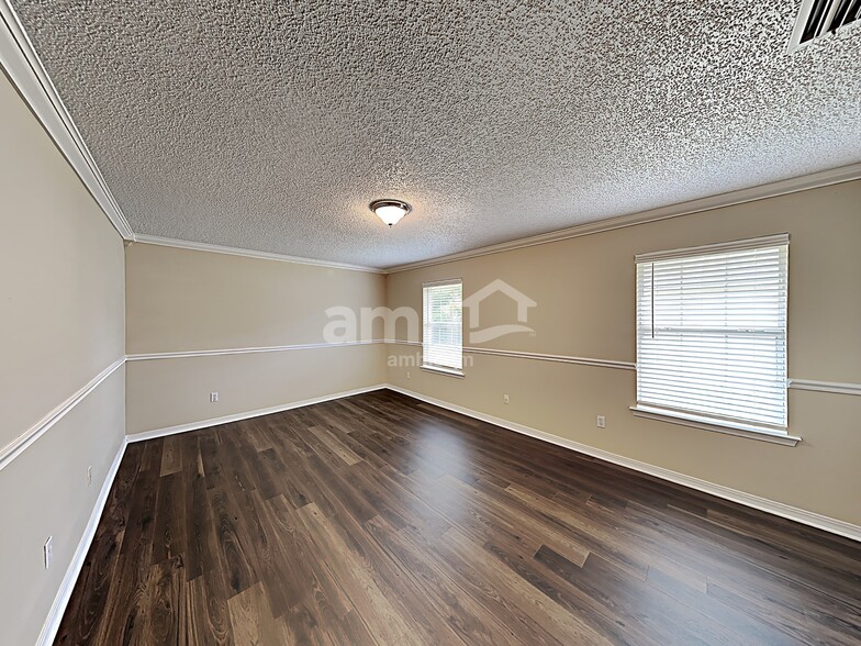 Building Photo - 2712 Taylor Hill Dr