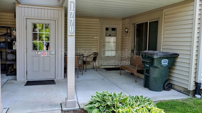 Building Photo - 1770 Bristol Walk