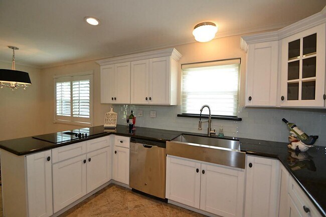 Building Photo - 4911 Wigton Dr