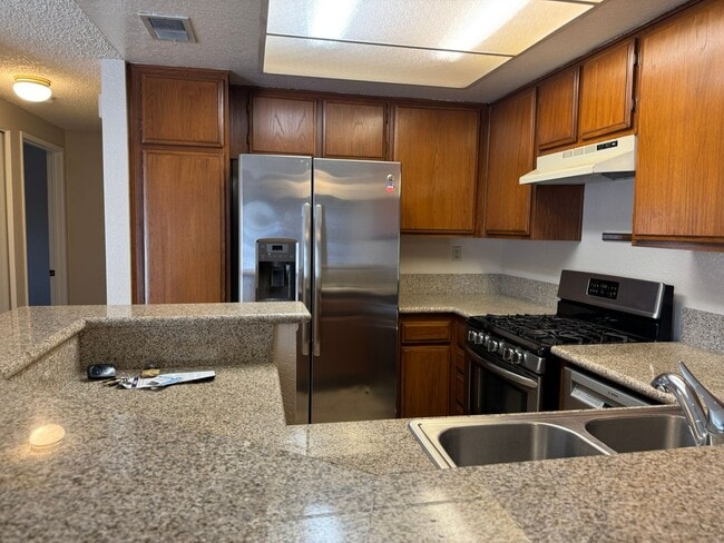 Building Photo - Lovely 2 Bedroom Condo in Azusa