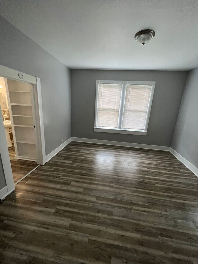 Building Photo - 2781 Sabine Pass Ave