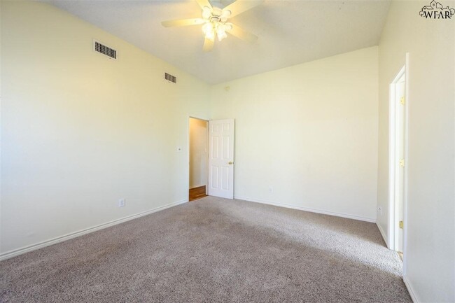 Building Photo - 6017 Van Dorn Dr