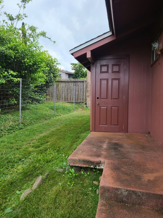 Building Photo - 2bd/1ba Cottage in Makawao Ranch Acres