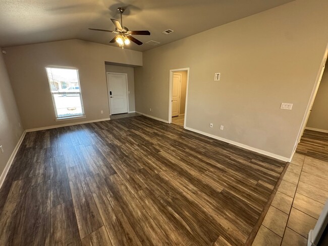 Building Photo - 9209 Ratliff Rdg