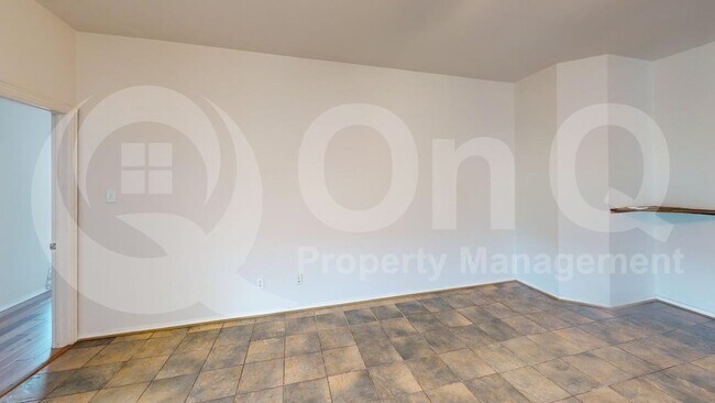 Building Photo - 114 Rio Grande Dr