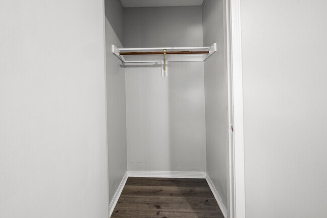 Building Photo - 205 Marquette St