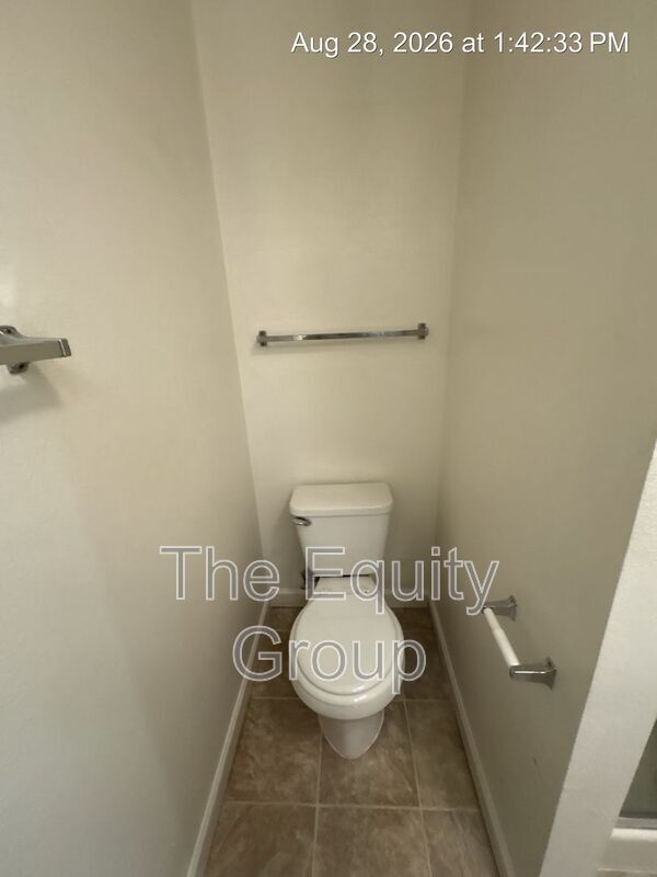 Building Photo - 2633 S Maselli St