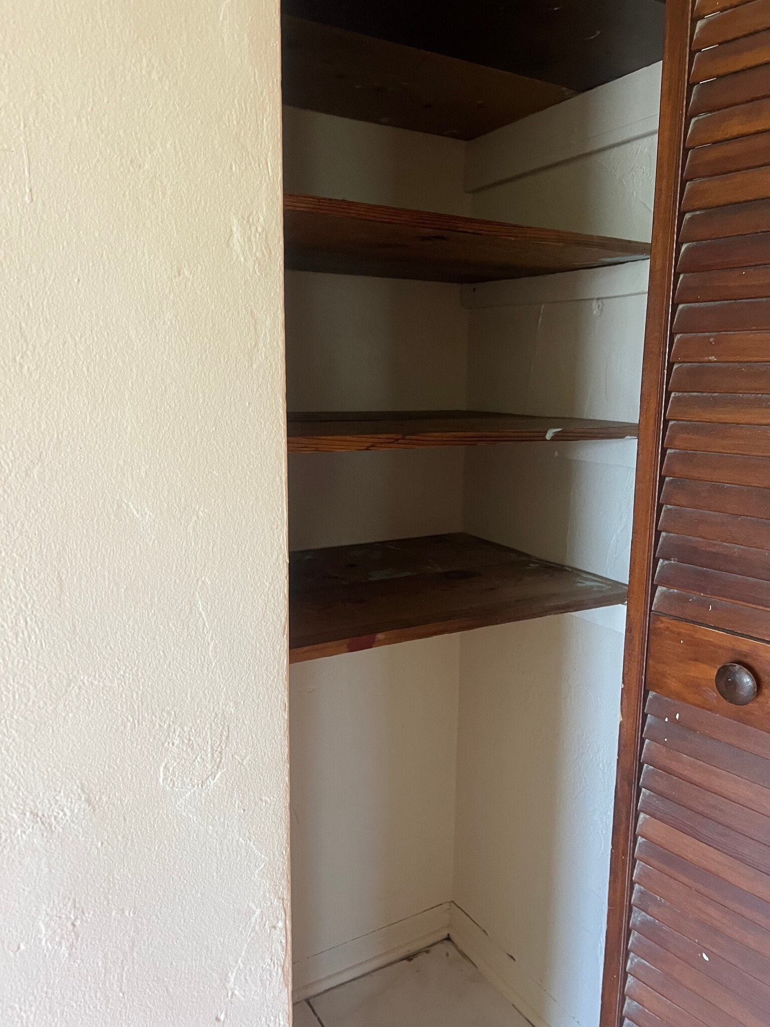 Building Photo - 525 NE 150th St