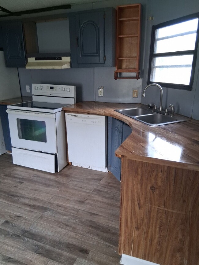 Building Photo - RENT or  Rent to Own Opportunity!