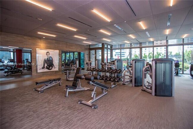 Building Photo - 1080 Brickell Ave