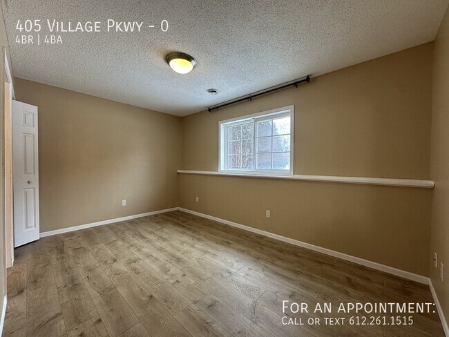 Building Photo - 405 Village Pkwy