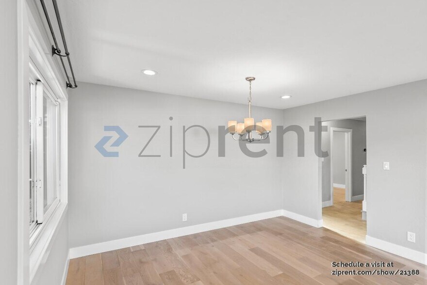 Building Photo - 2435 Denevi Dr