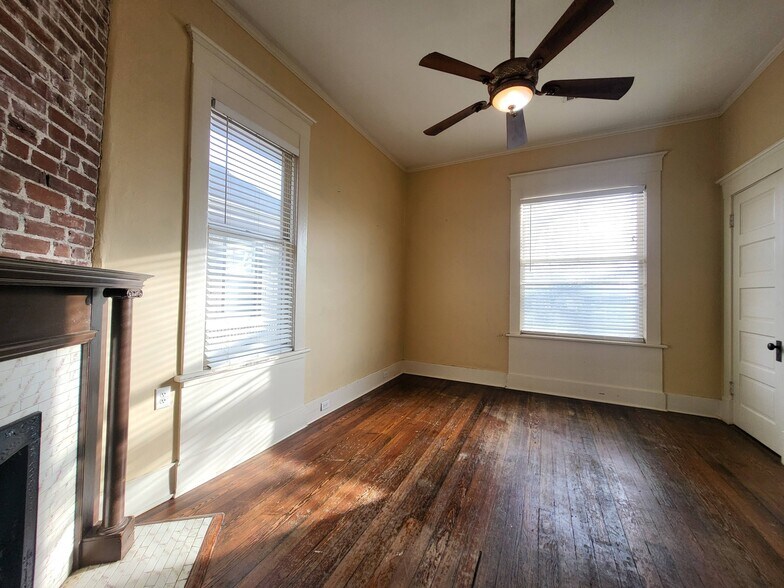 Building Photo - 37 S McLean Blvd