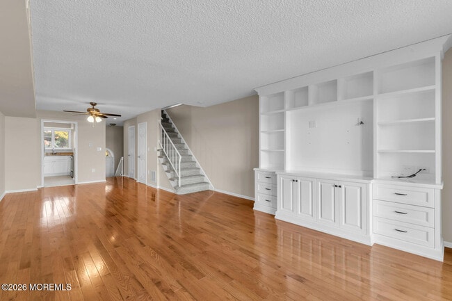 Building Photo - 130 Bodman Pl