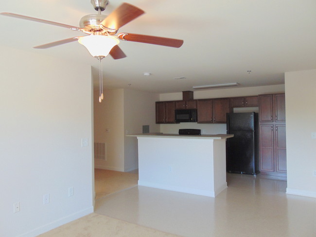 Building Photo - Pine Valley Apartments