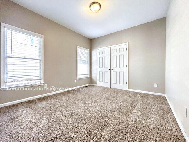 Building Photo - 1189 Parkview Ln NW