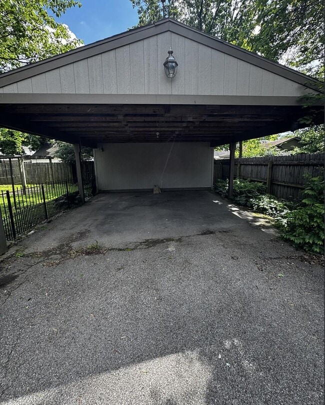 Building Photo - 236 Norway St