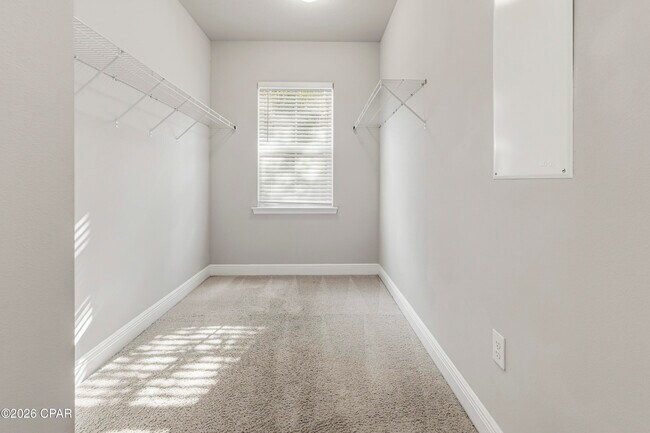 Building Photo - 118 Enchantment Falls Ln