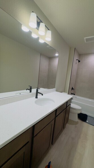 Building Photo - 5409 Sidewinder Dr