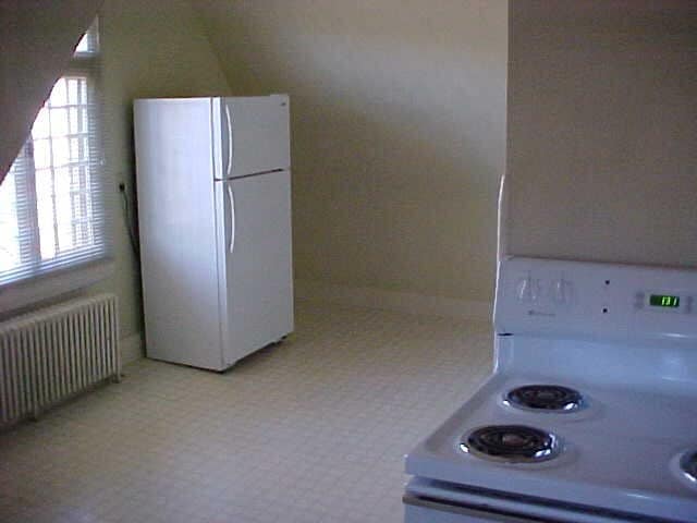 Building Photo - 323 N Hartley St