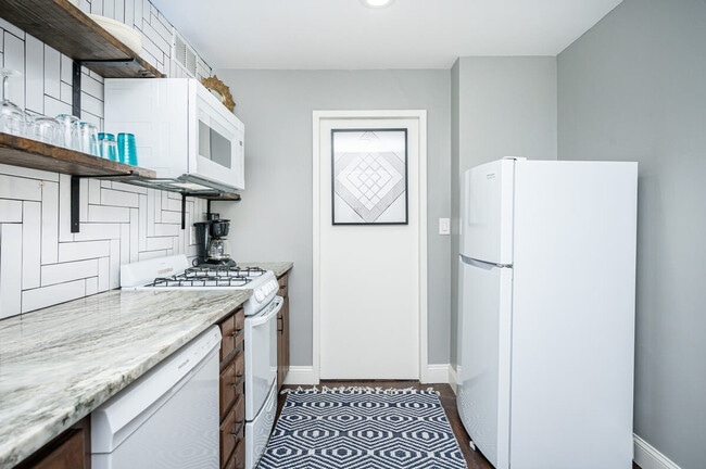 Building Photo - 215 Piedmont Ave NE