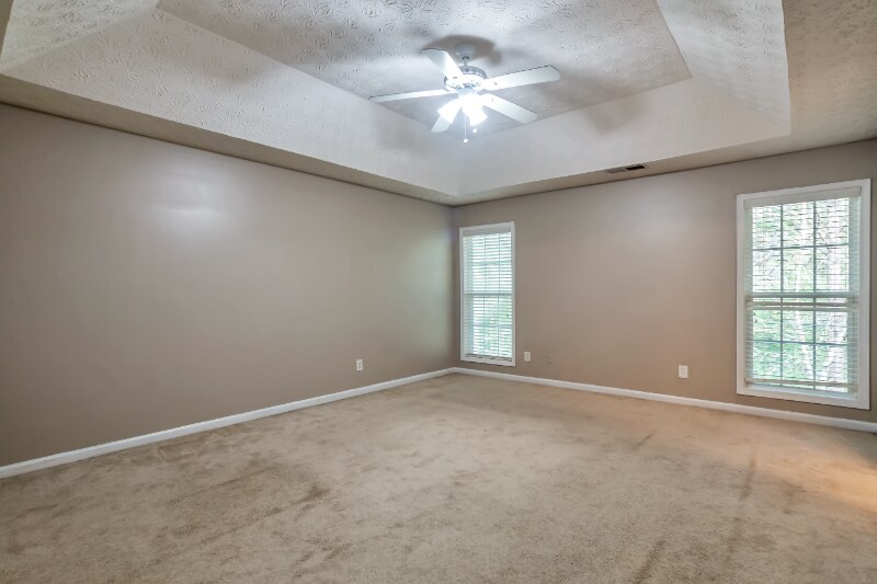 Building Photo - 3999 Riverside Pkwy