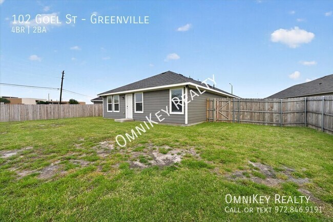 Building Photo - 102 Goel St