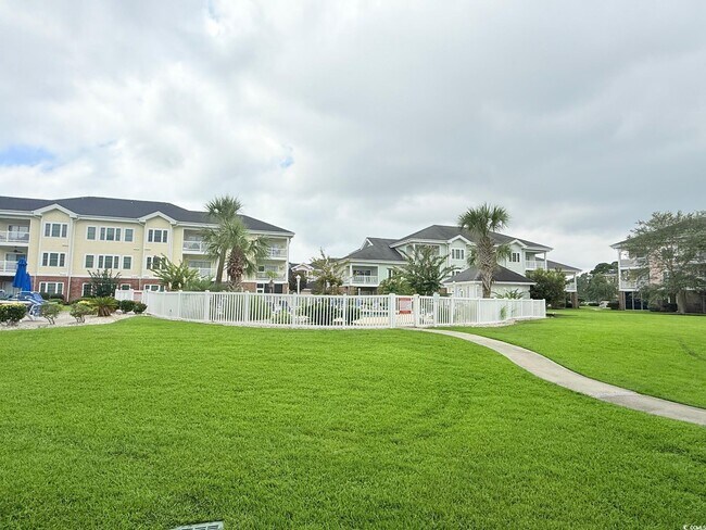 Building Photo - 4860 Carnation Cir