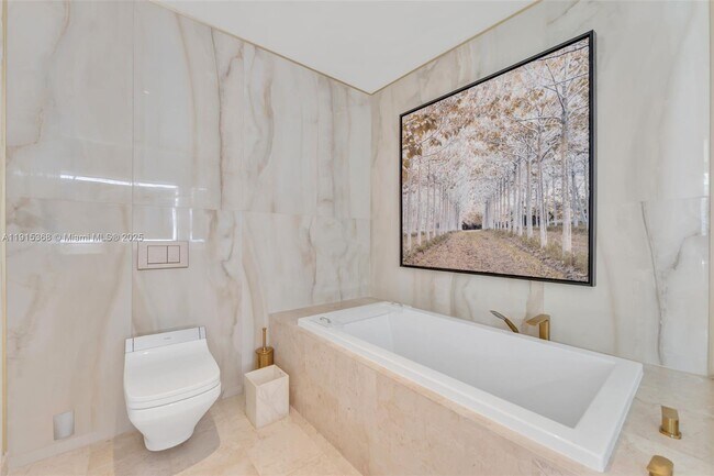 Building Photo - 88 SW 7th St